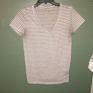Striped v-neck t-shirt